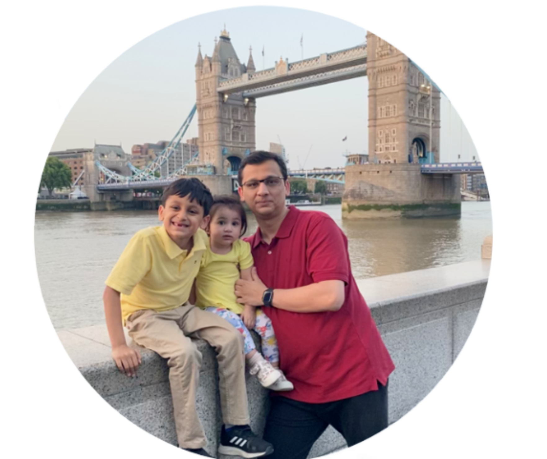 Zamil Haris with kids